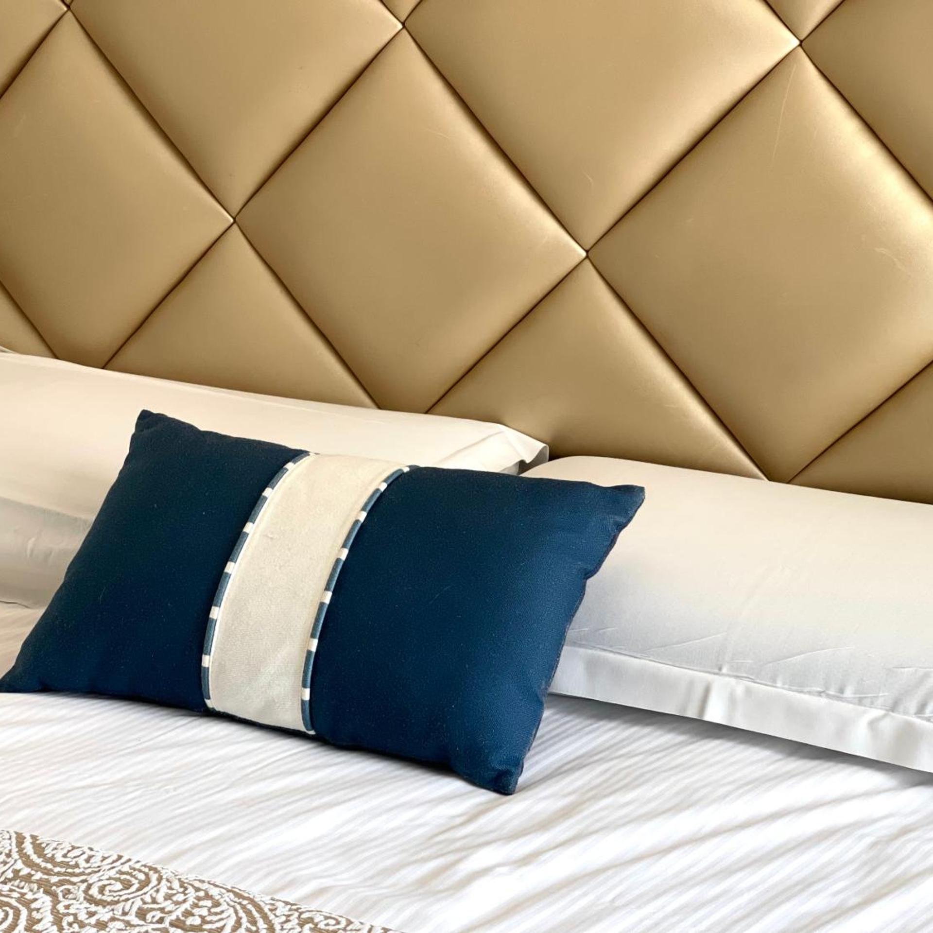 Hotel le Fouquet s 23/50