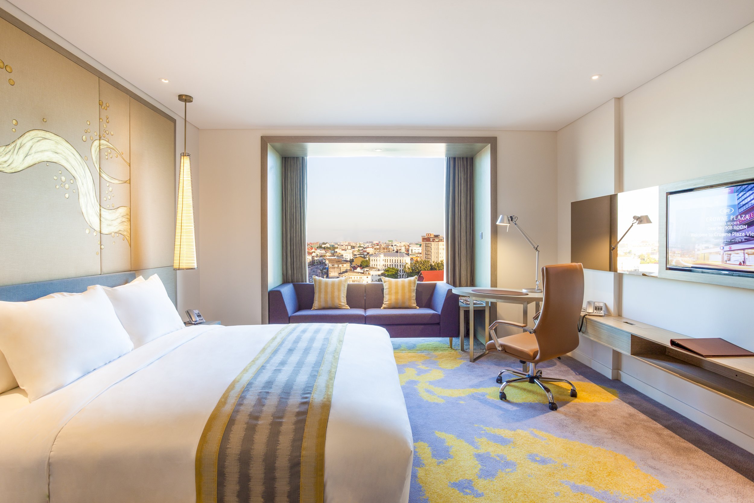 Plaza, Crowne, Club, King Bed