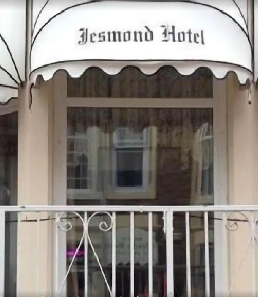 Jesmond International Hotel 5/69