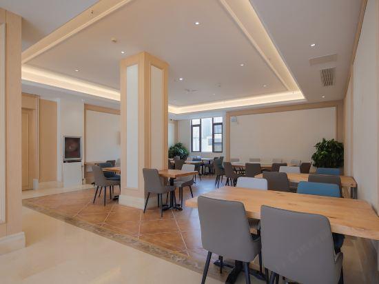 Vienna International Hotel (Ningling Zhanggong Road) 21/28