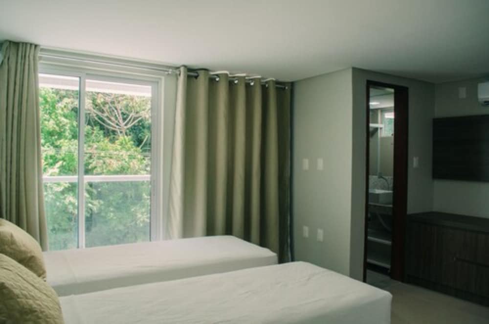 Oriental Praia Hotel 8/31