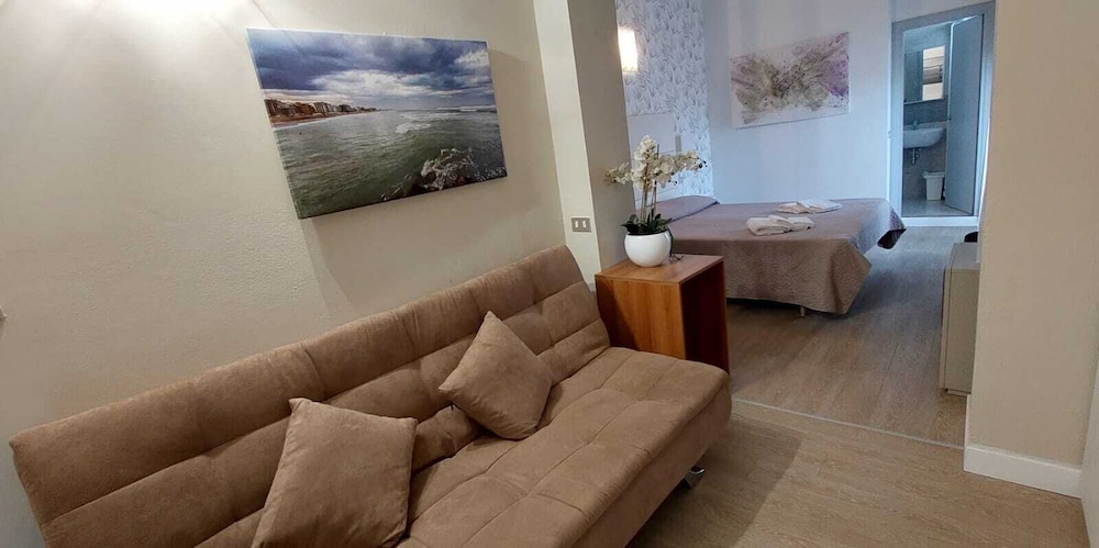 Ermeti Hotel 23/40