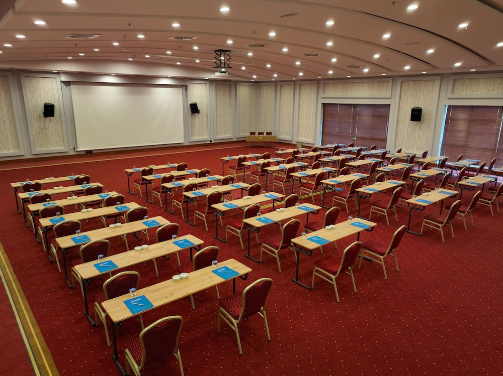 Limak Atlantis Deluxe Hotel & Resort 35/46
