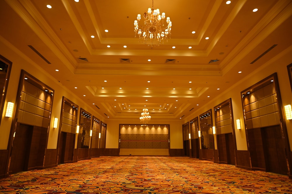Hotel Pahadi 15/25