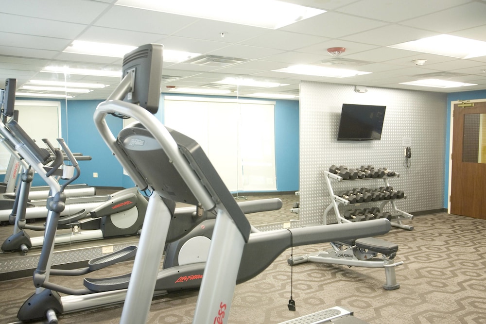 Fairfield Inn Suites By Marriott Chesapeake Suffolk 25/52