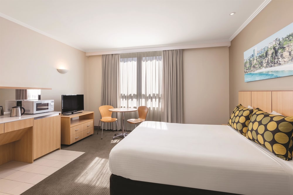 Mercure Sydney Manly Warringah 16/73