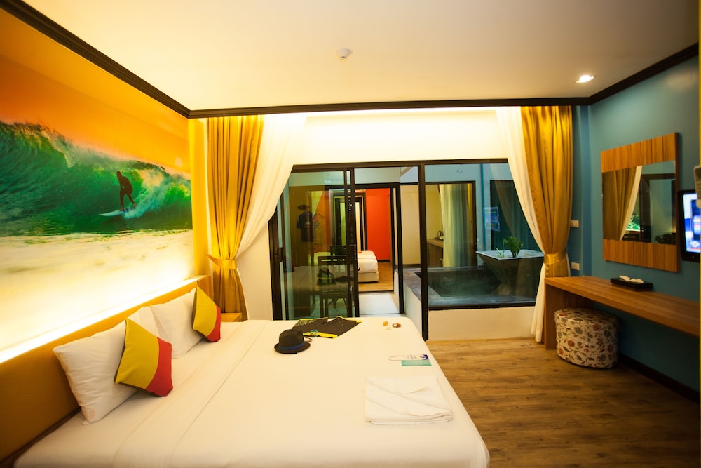 MUST SEA HOTEL(FORMERLY MUSSEE KATA BOUTIQUE) 28/70