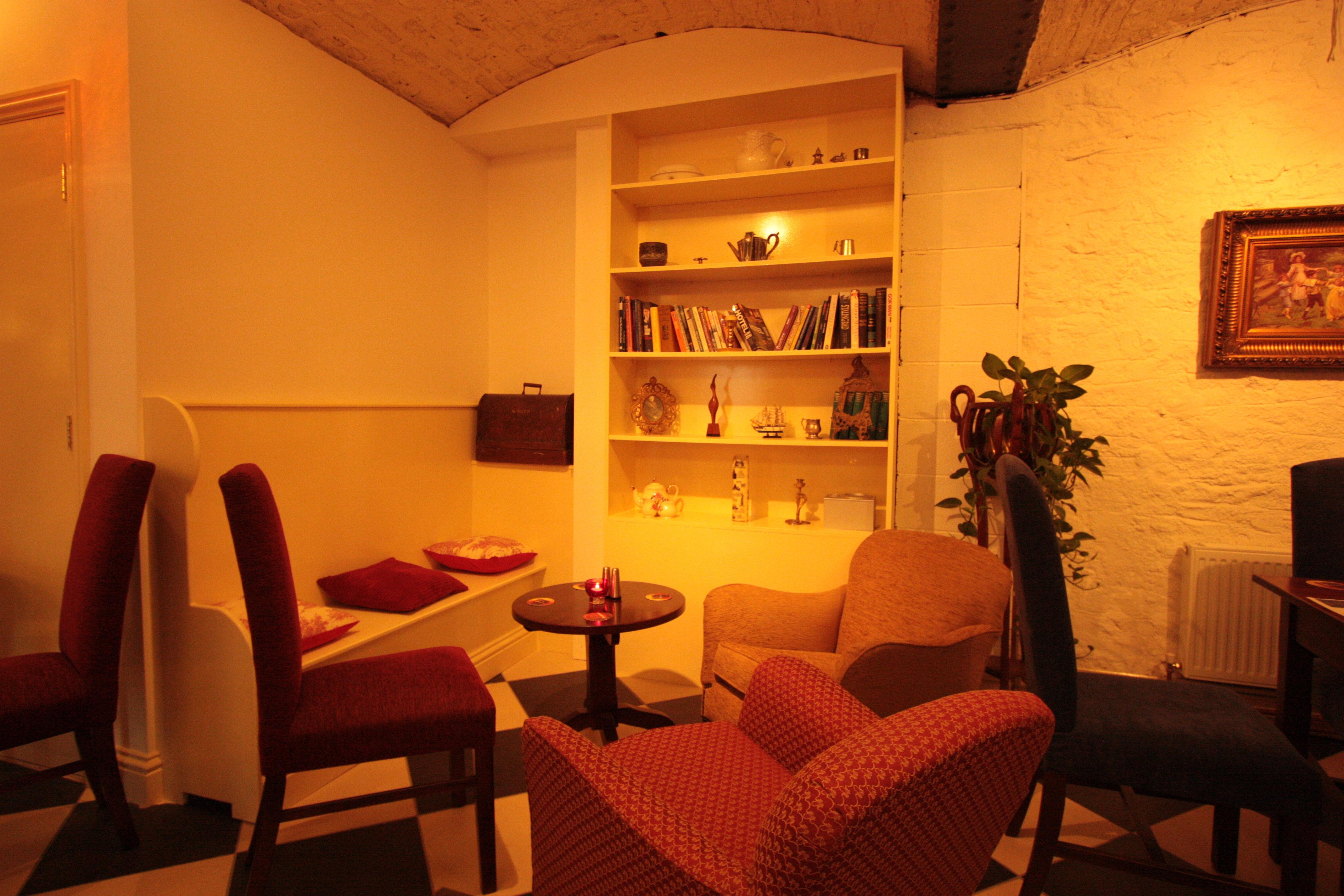 Castle Hotel 50/66