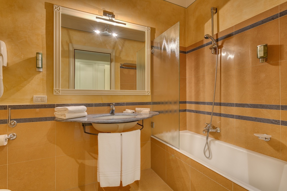Hotel Continental Brescia 52/53