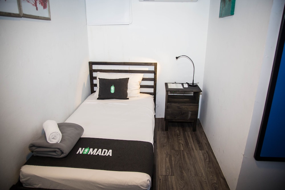PRIVATE, ROOF TOP, TWIN BEDS, SHARED BATHROOM
