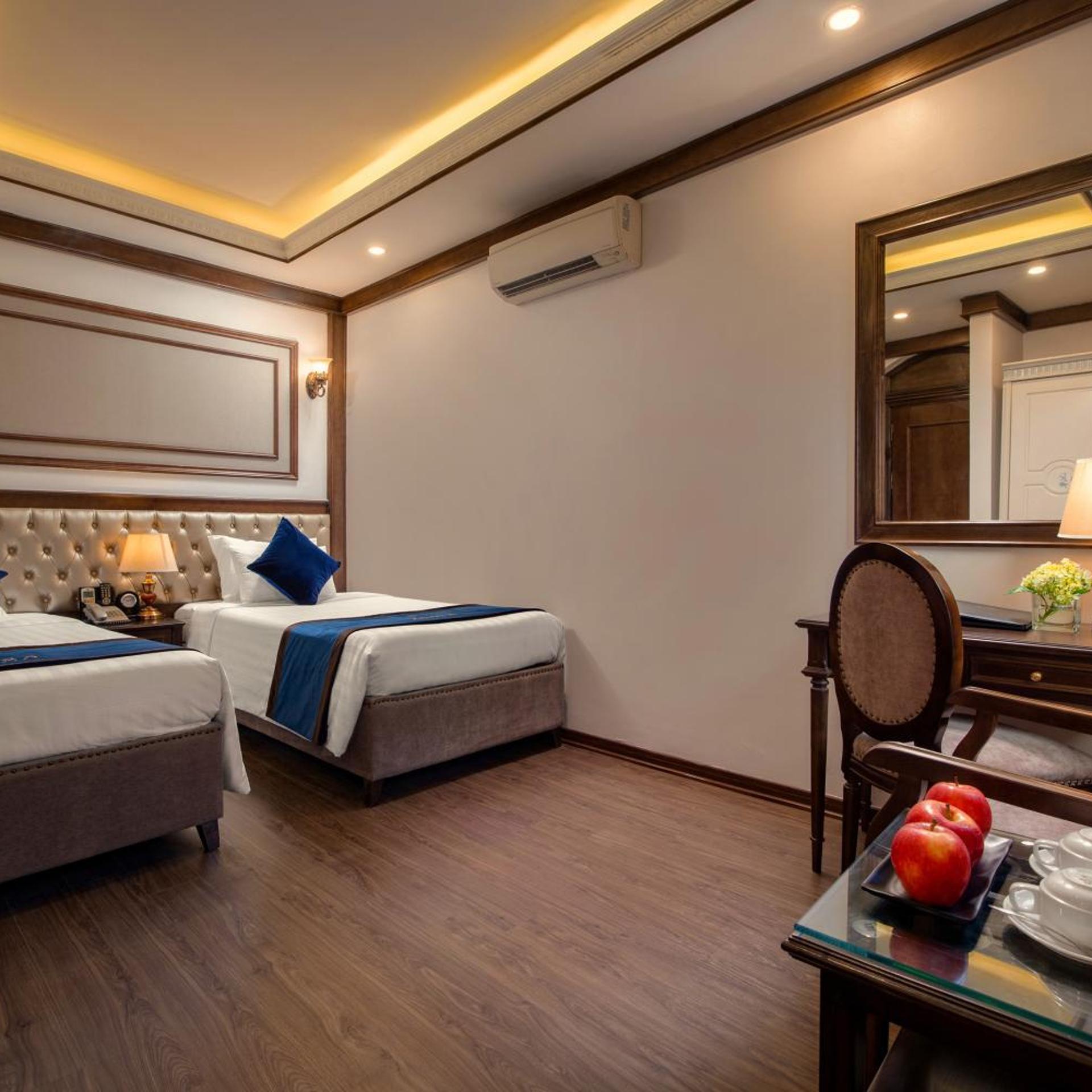 Deluxe, Twin Beds