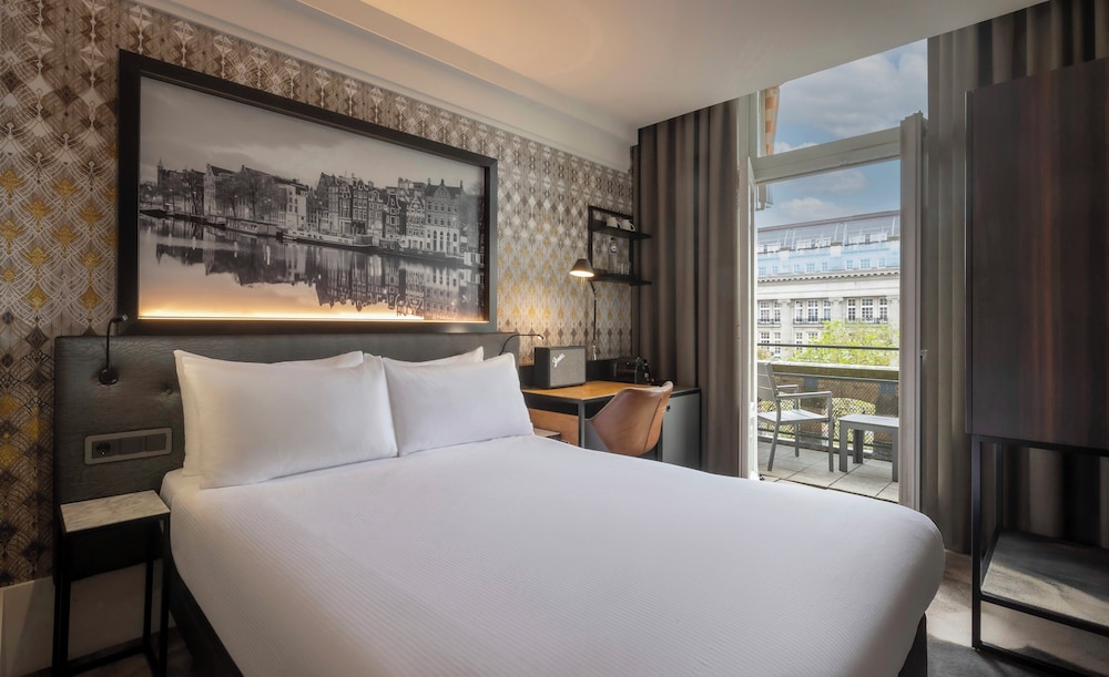 CLASSIC, DOUBLE BED, BALCONY