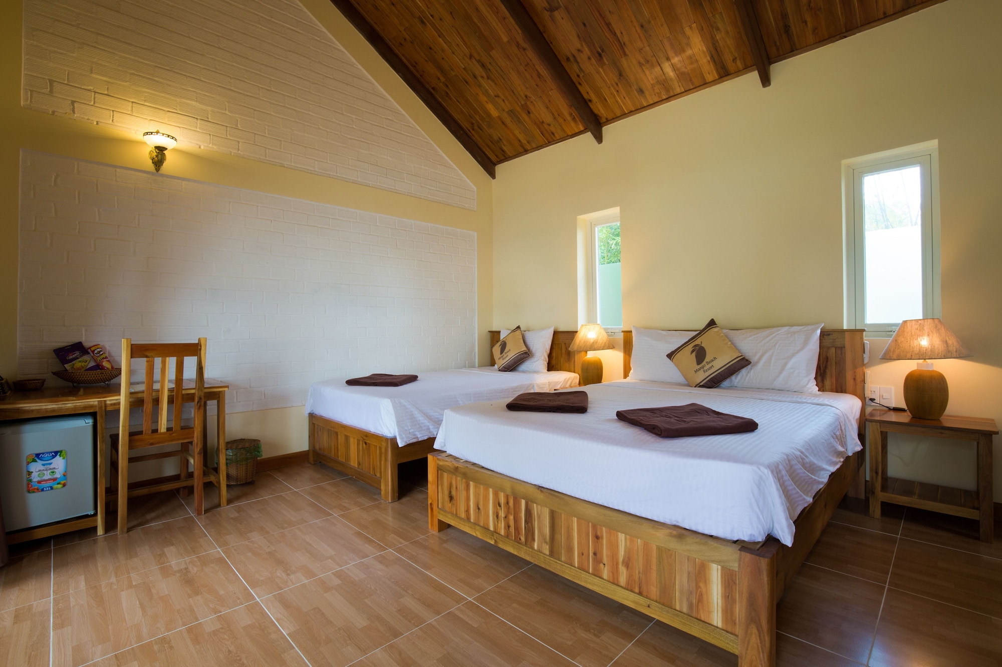 2 BEDROOMS, FAMILY, BUNGALOW, SEA VIEW