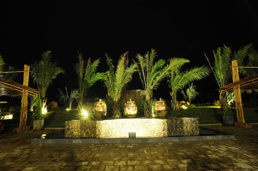 Aroma Beach Resort & Spa 44/50