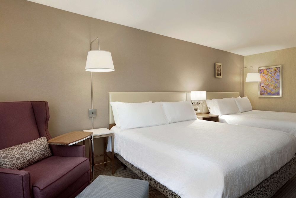 Hilton Garden Inn Roseville 17/50