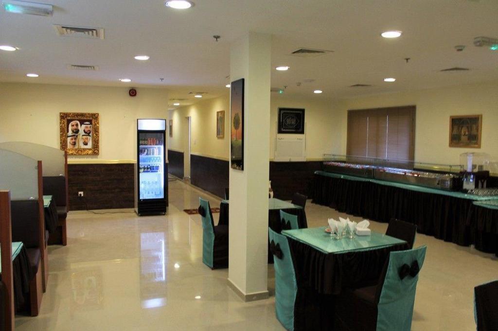 restaurant cafeteria