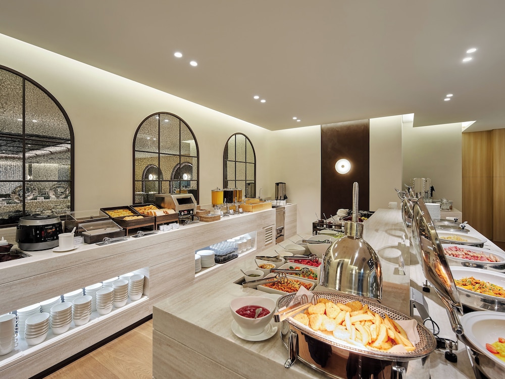 Hotel The Botanik Sewoon Myeongdong 51/65