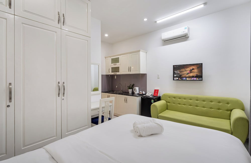 Lyna Apartment 17/46