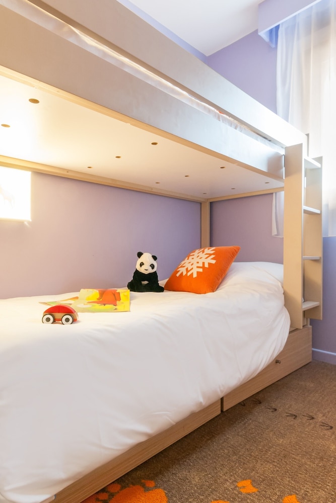 1 Bedroom, Open Plan, Apartment, Bunk Bed, Mountain View, 2 Sofa, Alcove