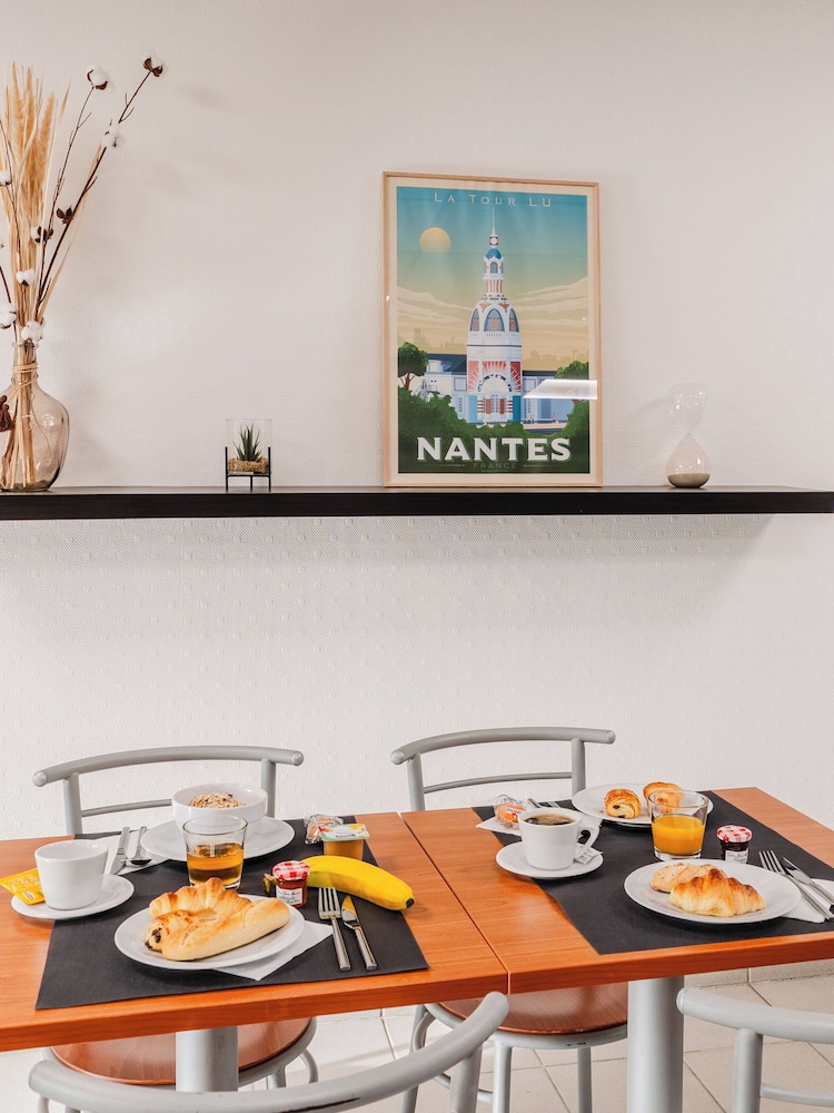 Sejours & Affaires La Beaujoire Nantes 53/68