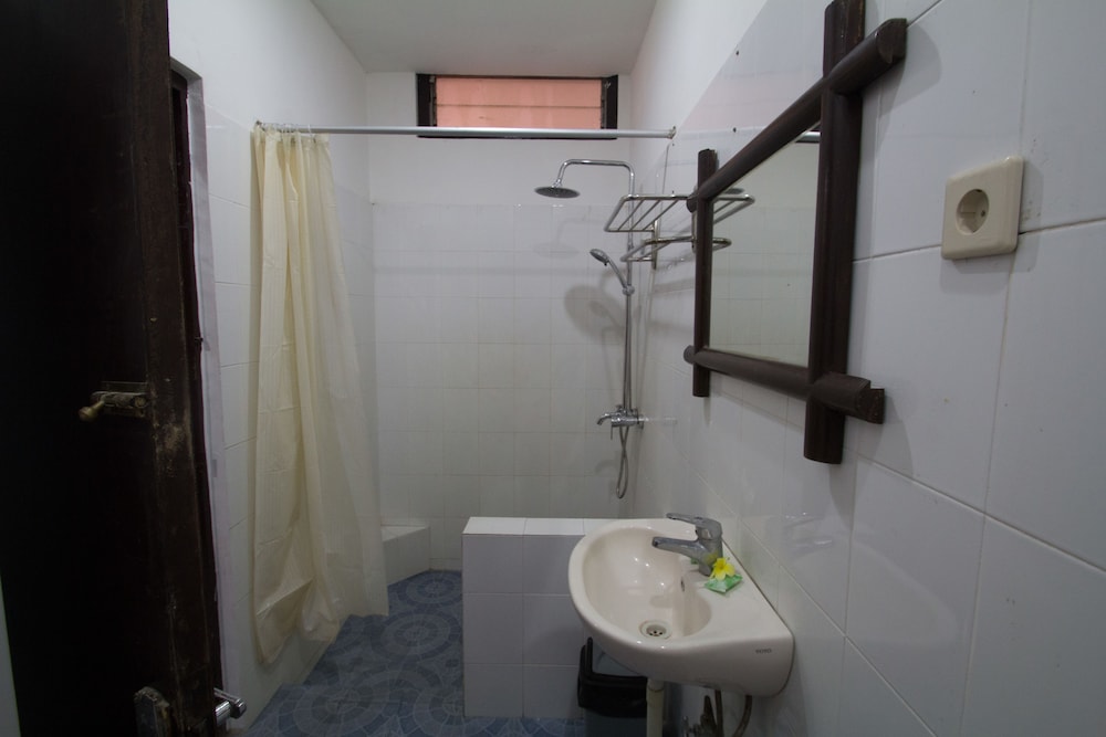 Ramayana Hotel Sanur 16/34