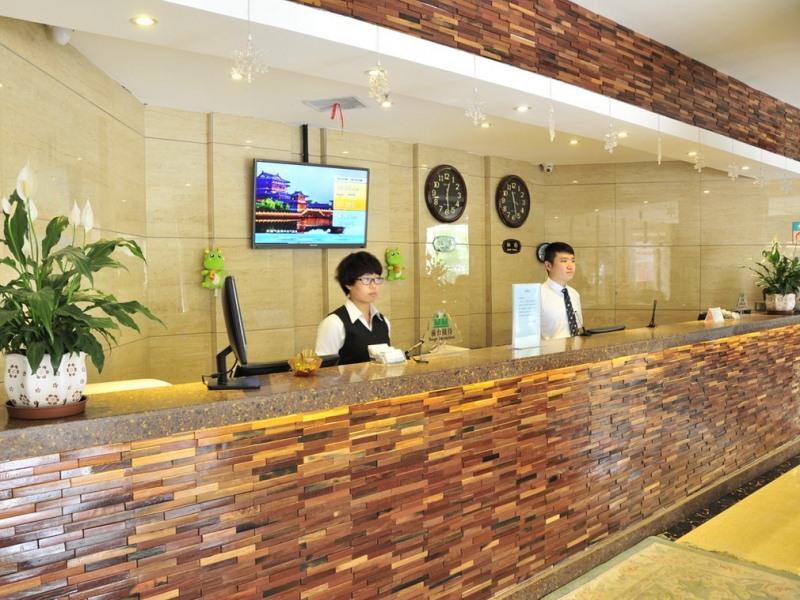 Lobby at GreenTree Inn Lanzhou Yantan High-tech Zone Nanhe Road Business Hotel, DINGXI