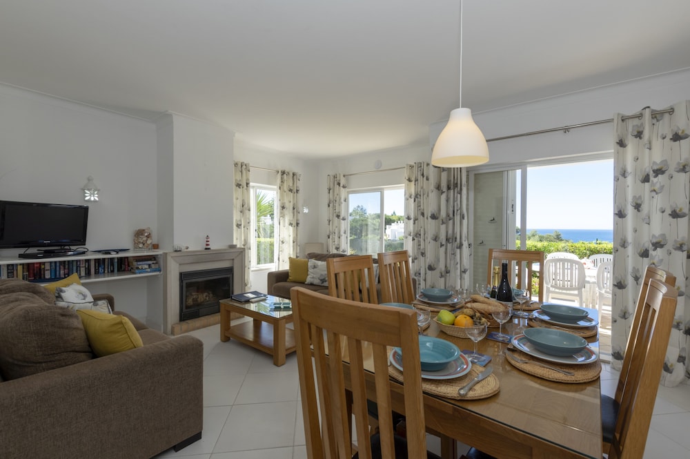Rocha Brava Village Resort 48/77