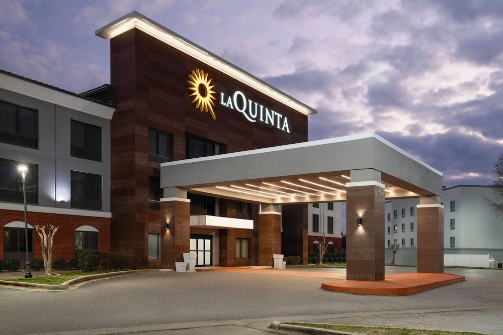 La Quinta Inn & Suites by Wyndham Bessemer 3/49