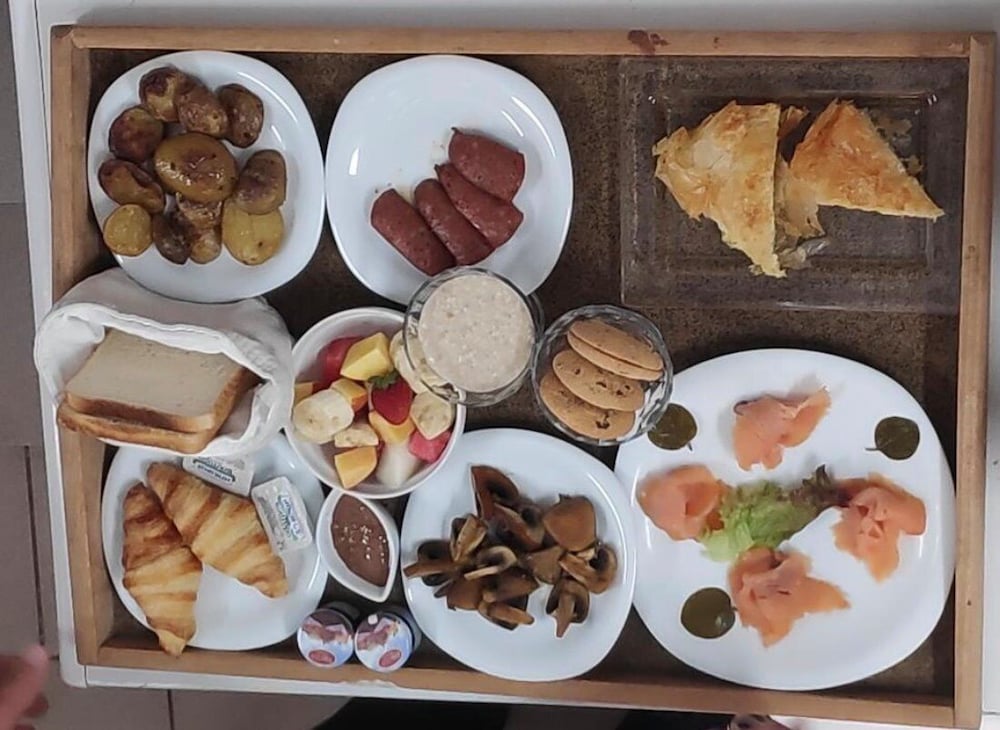 Samos City Hotel 55/69