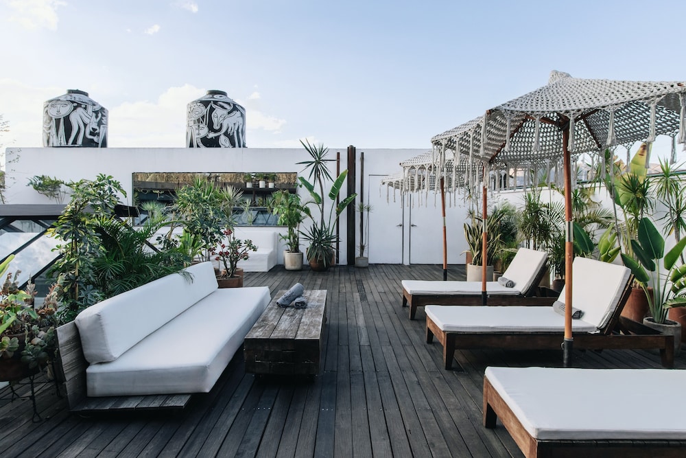 Hotel Sin Nombre 29/50