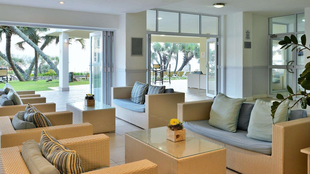BLUE MARLIN HOTEL 54/84