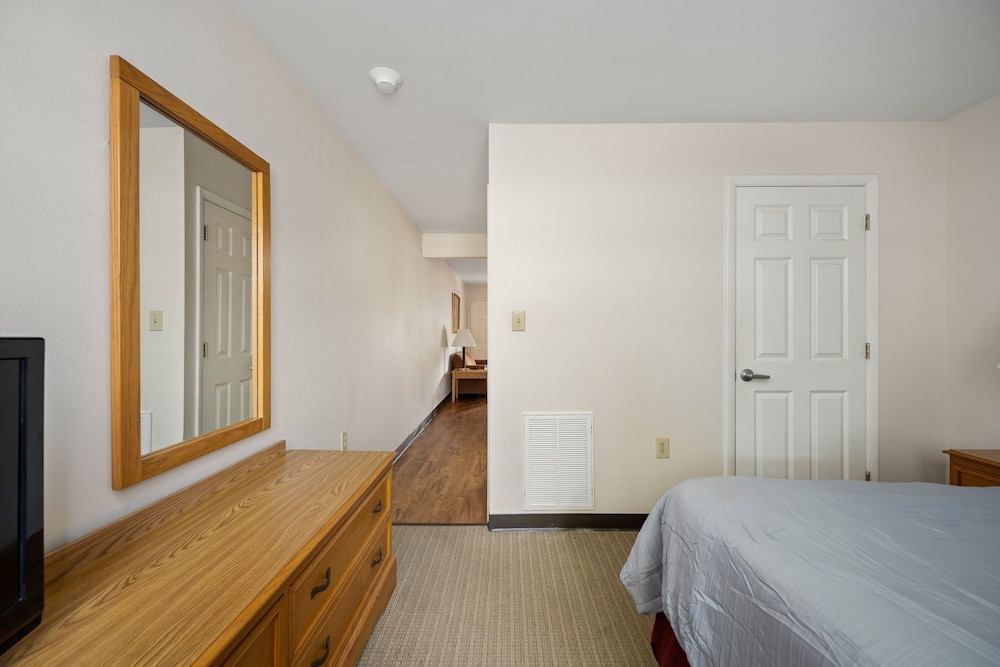 Affordable Suites Hickory/Conover NC Hotel 8/31
