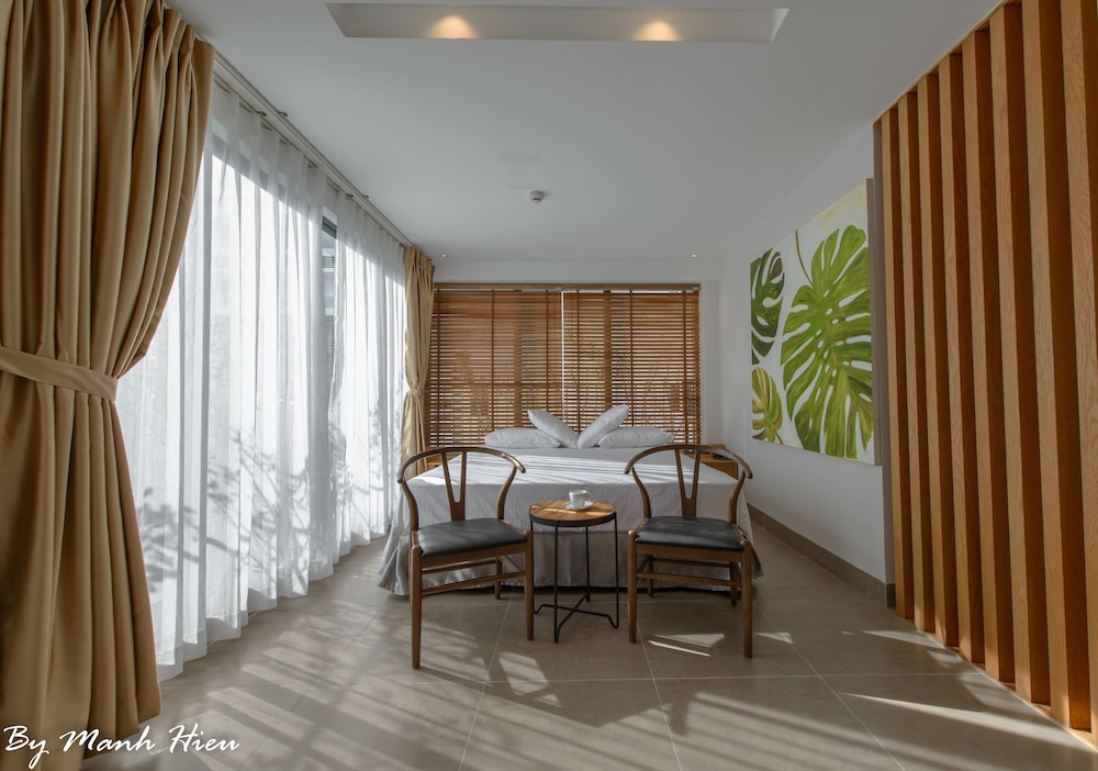 Mojzo Inn Boutique 39/50