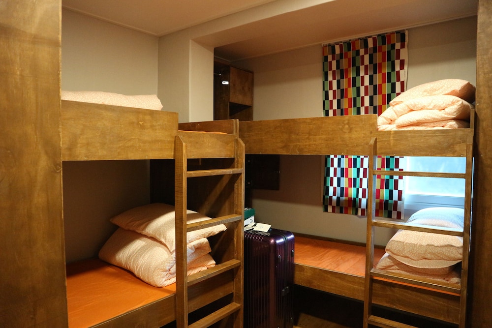 Zzzip Guest House 29/47