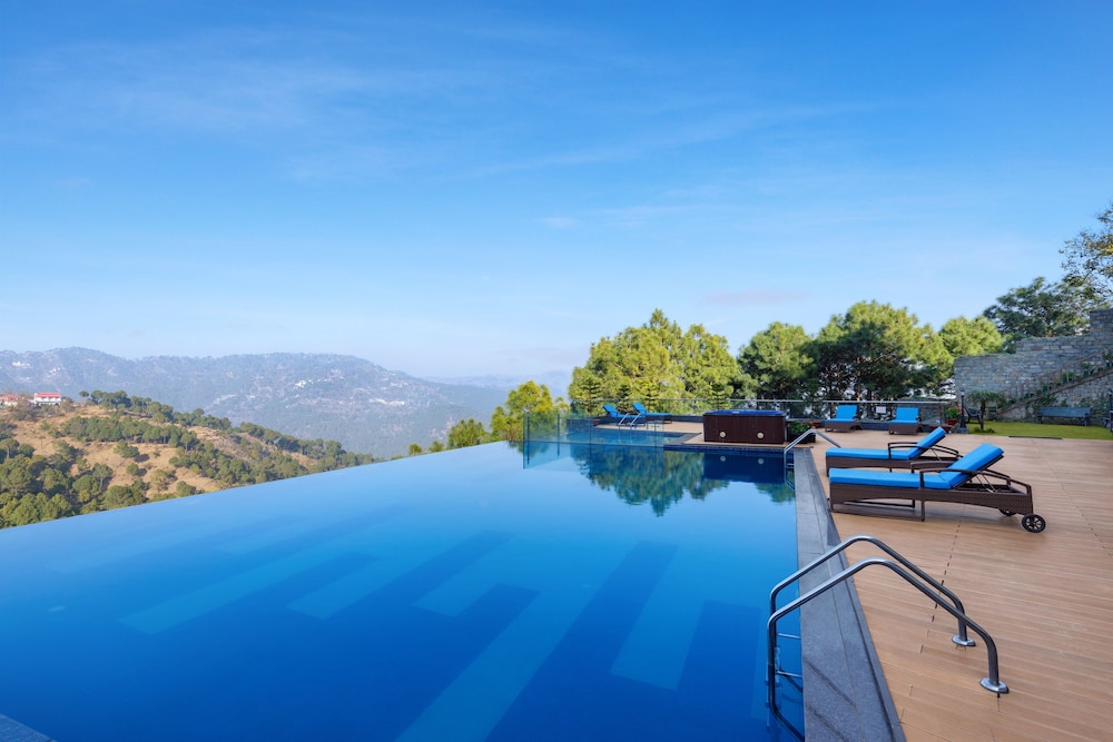 Glenview Resort Kasauli, a member of Radisson Individuals 24/50