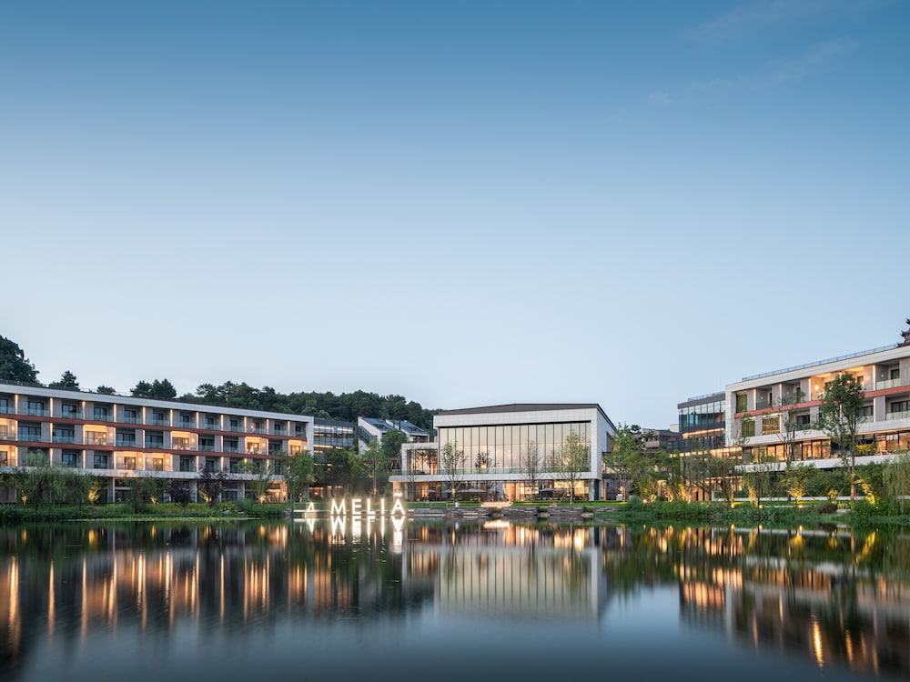 Melia Chongqing 42/46