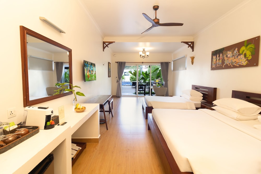 Family, Villa, 1 King and 1 Single Beds, Pool Access