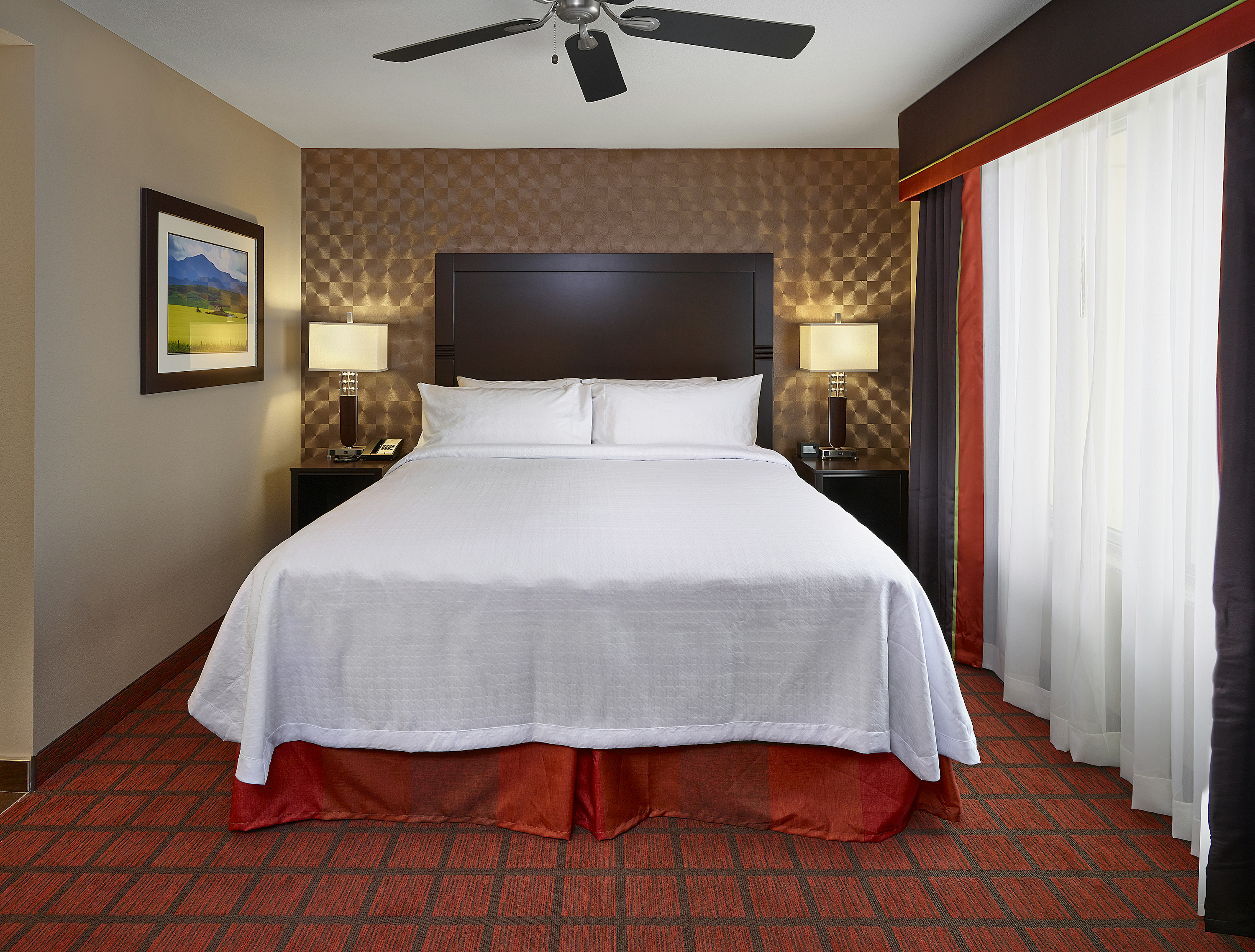 STUDIO, SUITE, KING BED