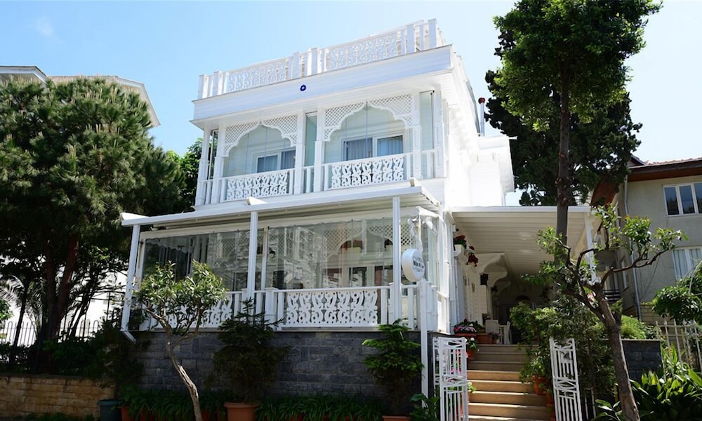 White Palace Otel 1/50