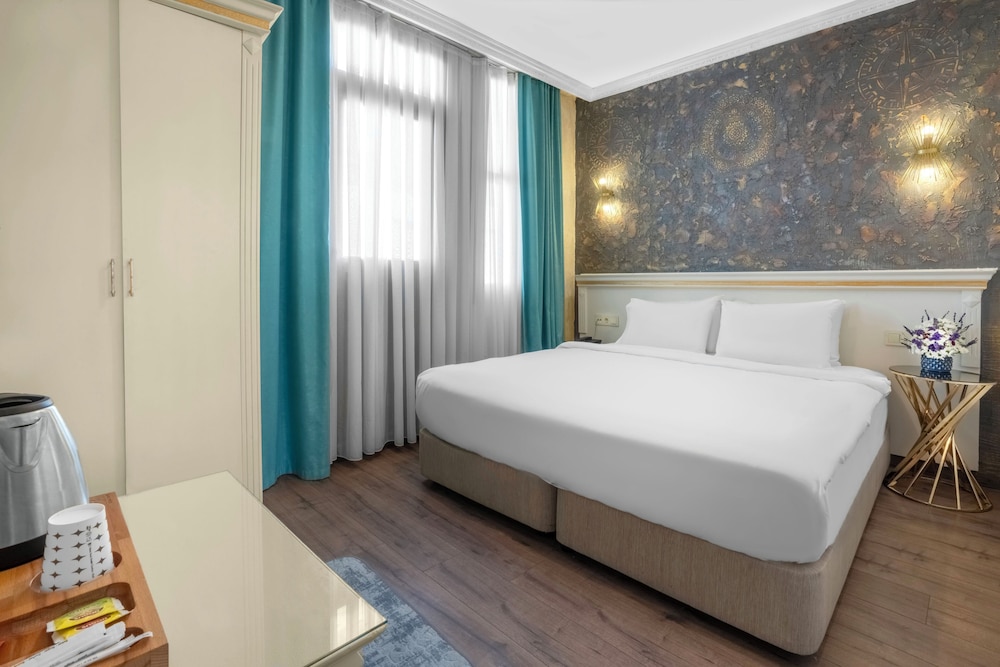 STANDARD, DOUBLE OR TWIN BED