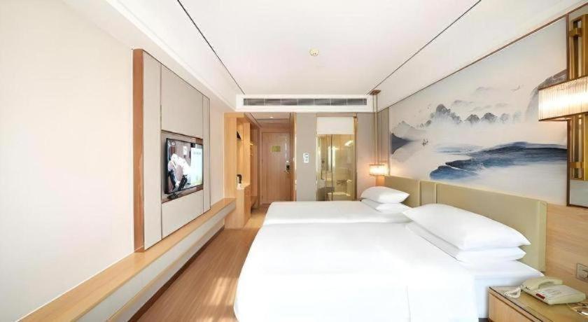 Vienna Hotel (Xiamen Airport, Jiangtou Metro Station) 16/51