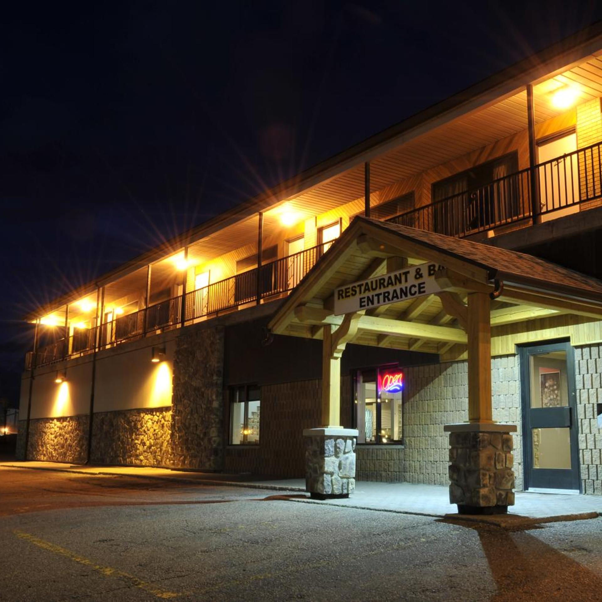 Companion Hotel Motel 4/33