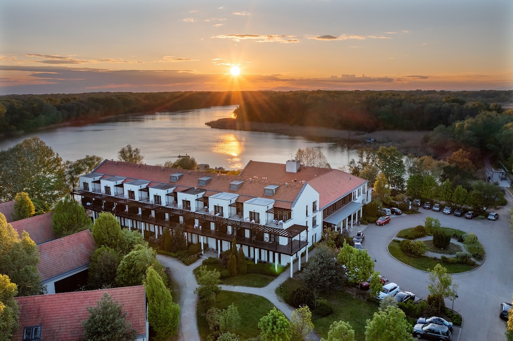 Tisza Balneum Thermal Hotel 1/50