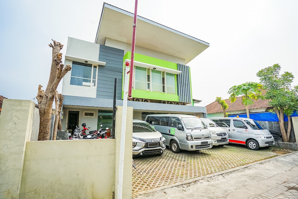 Ardhya Guest House 40/46