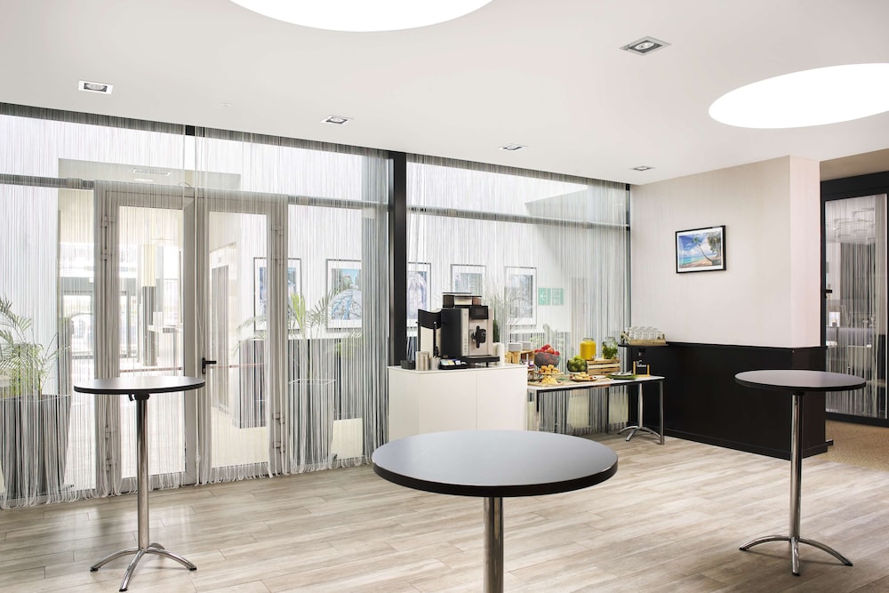 Park Inn By Radisson Liege Airport 56/81