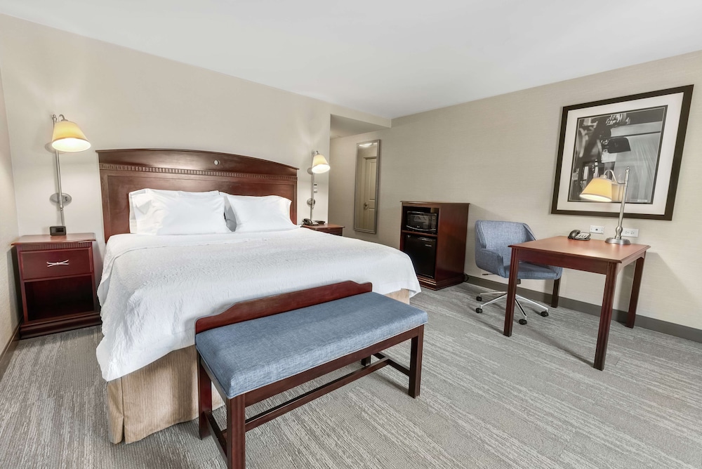 Hampton Inn Nashua 8/43