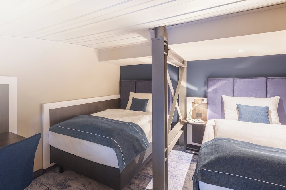 French, Premium, Family, Double Bed