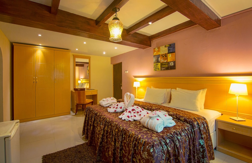 Mutrah Hotel 19/50