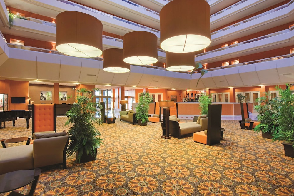 Doubletree Hotel Springfield 30/79