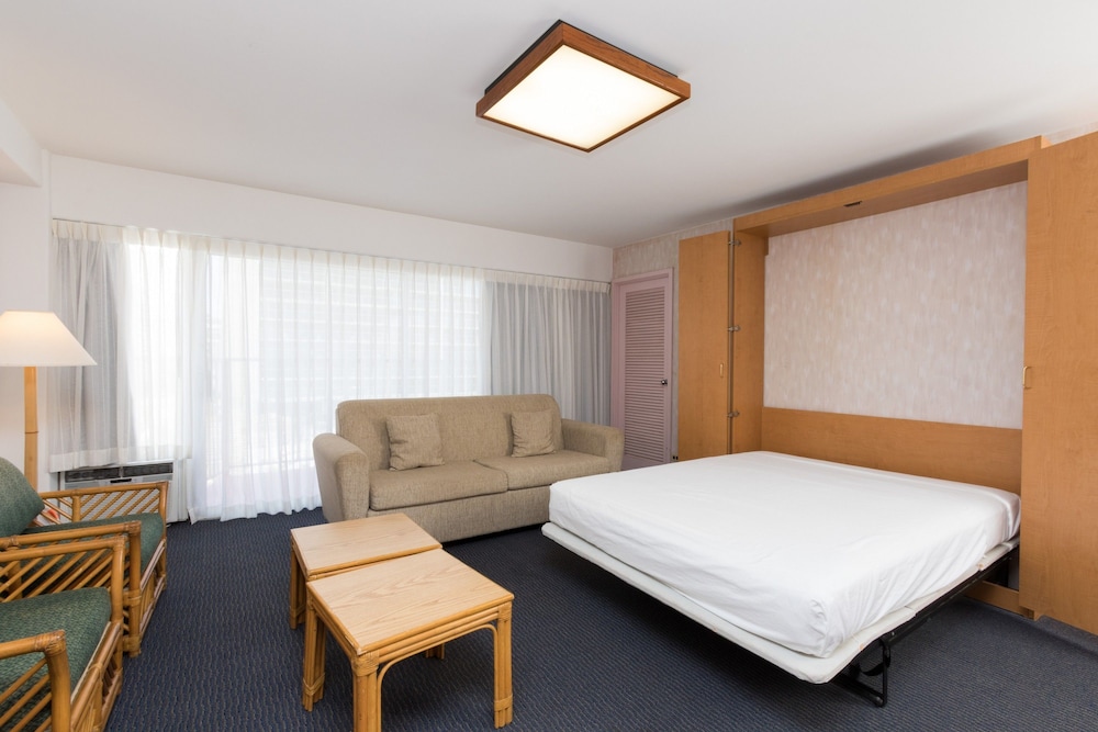 Ilima Hotel 23/63